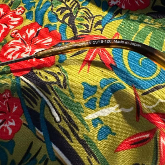 Maui Jim Cliff House Aviator Sunglasses, Gold frame - Picture 3 of 8